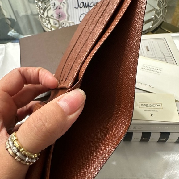Authentic Louis Vuitton Wallet - Picture 15 of 15